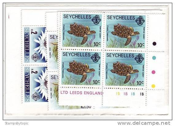 Seychelles  #SB4 1979 Rs15 Booklet Mnh / **  4x #389 10c Turtle 4x #390 15c Coco De Mer 4x #398 Flying Fox + 4x 2rs Hero - Seychelles (1976-...)