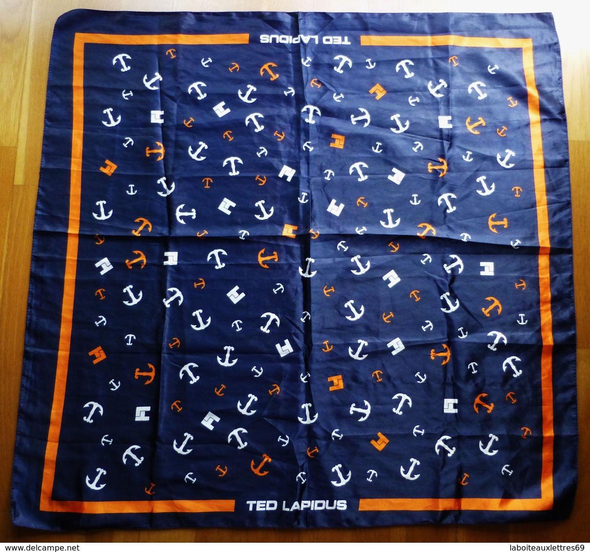 FOULARD TED LAPIDUS VINTAGE " ANCRES " - Hoofddoeken En Sjaals