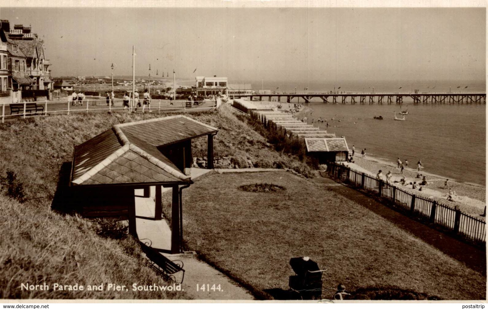 RPPC NORTH PARADE AND PIER SOUTHWOLD - Otros & Sin Clasificación