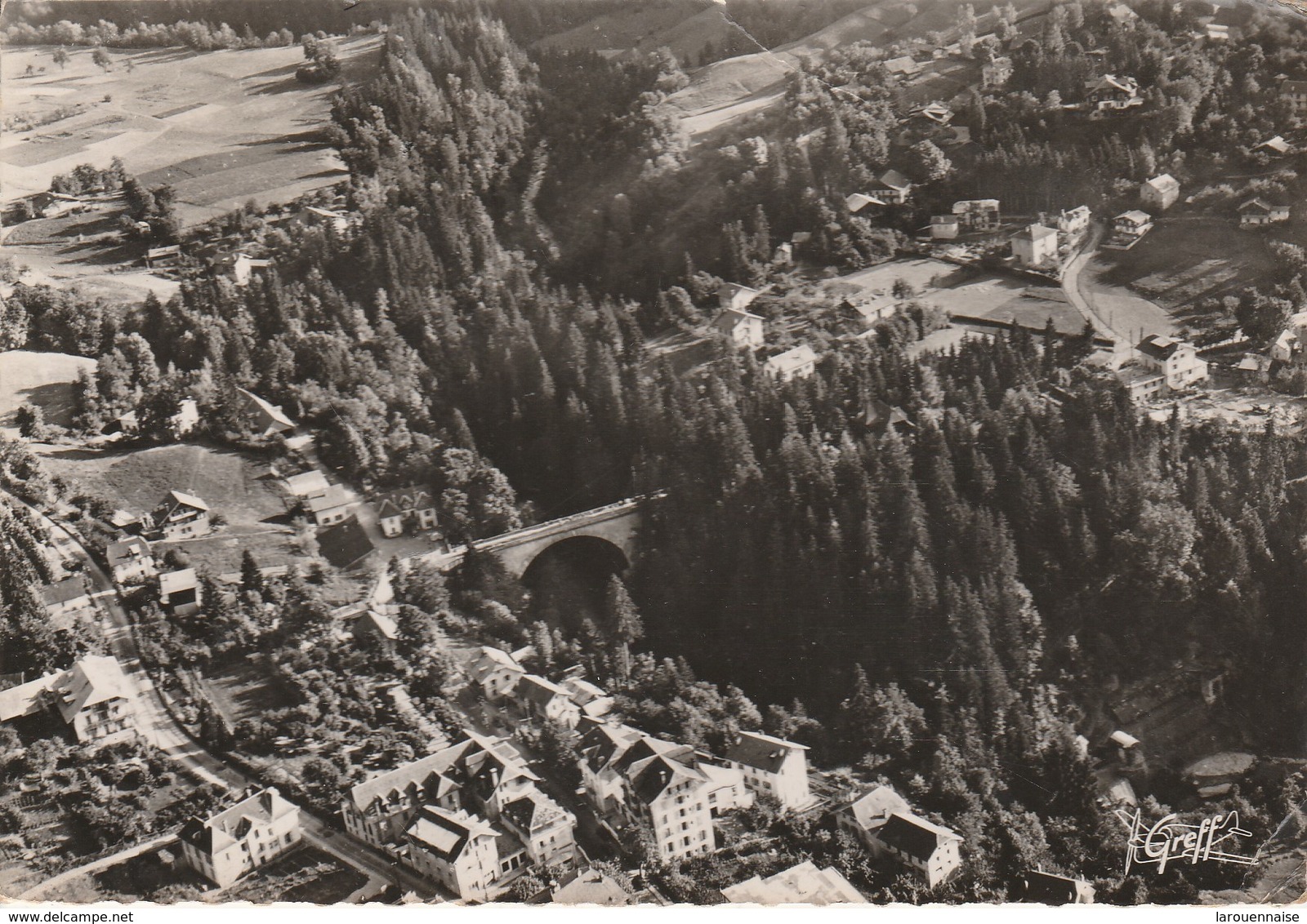 74 - SAINT GERVAIS LES BAINS - Vue Aérienne. Le Pont - Saint-Gervais-les-Bains