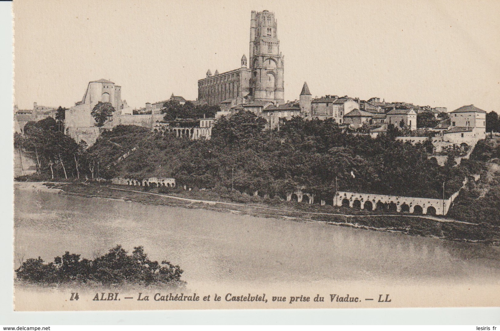 C.P.A. - ALBI - LA CATHÉDRALE ET LE CASTELVIEL - VUE PRISE DU VIADUC - L. L. - 14 - - Albi