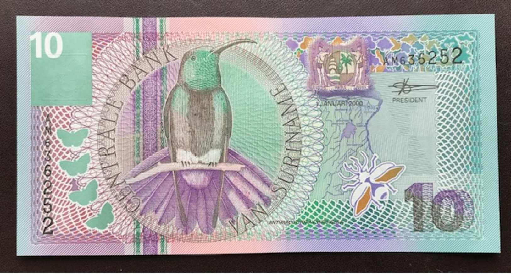 SURINAM P147 10 GULDEN 2000 UNC - Surinam