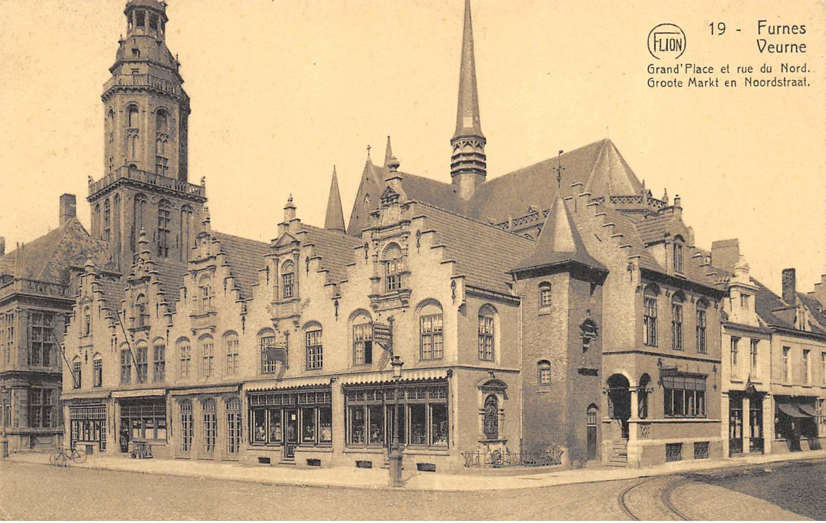 Furnes - Grand'Place Et Rue Du Nord - Veurne