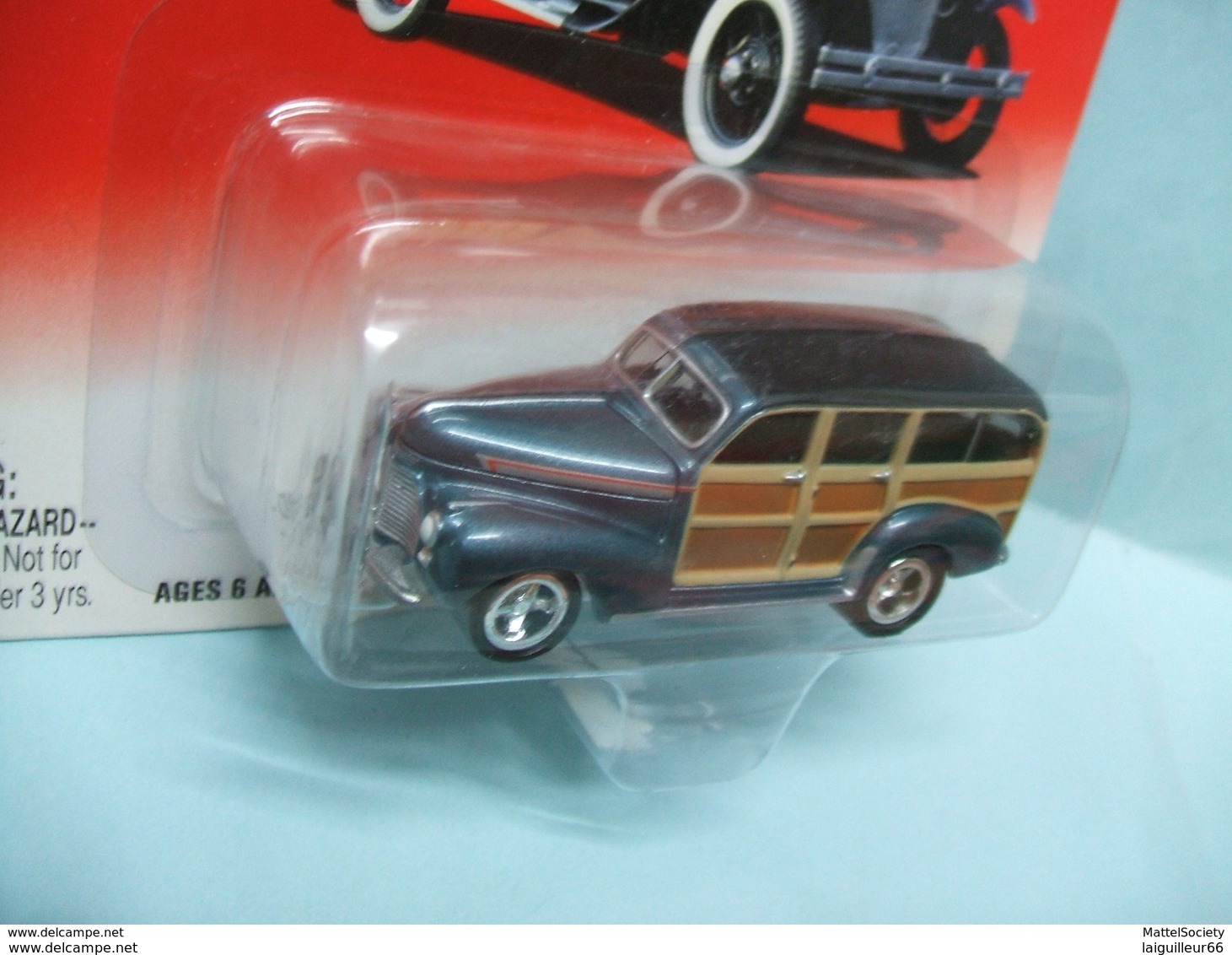 Johnny Lightning - '41 CHEVROLET SPECIAL DELUXE WAGON 1941 - 2002 Custom Woodys & Panels 1/64 - Altri & Non Classificati