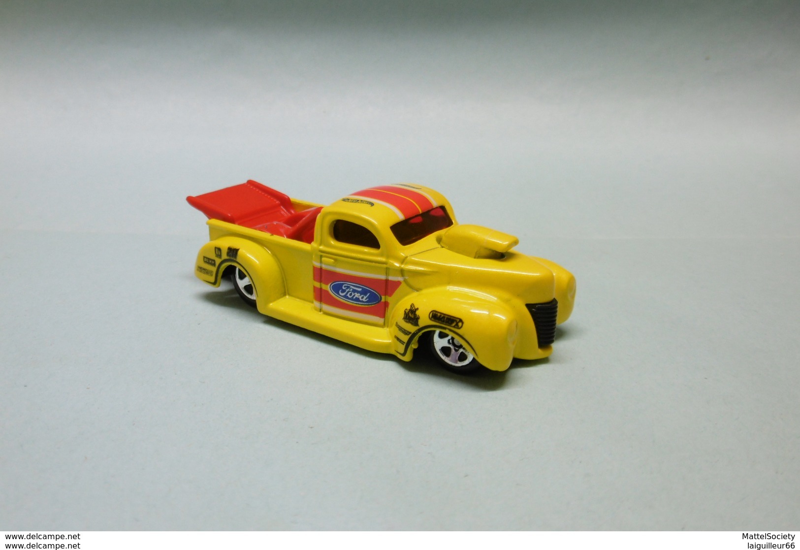 Hot Wheels - '40 FORD TRUCK 1940 - 2011 HW Drag Racers HOTWHEELS 1/64 - HotWheels