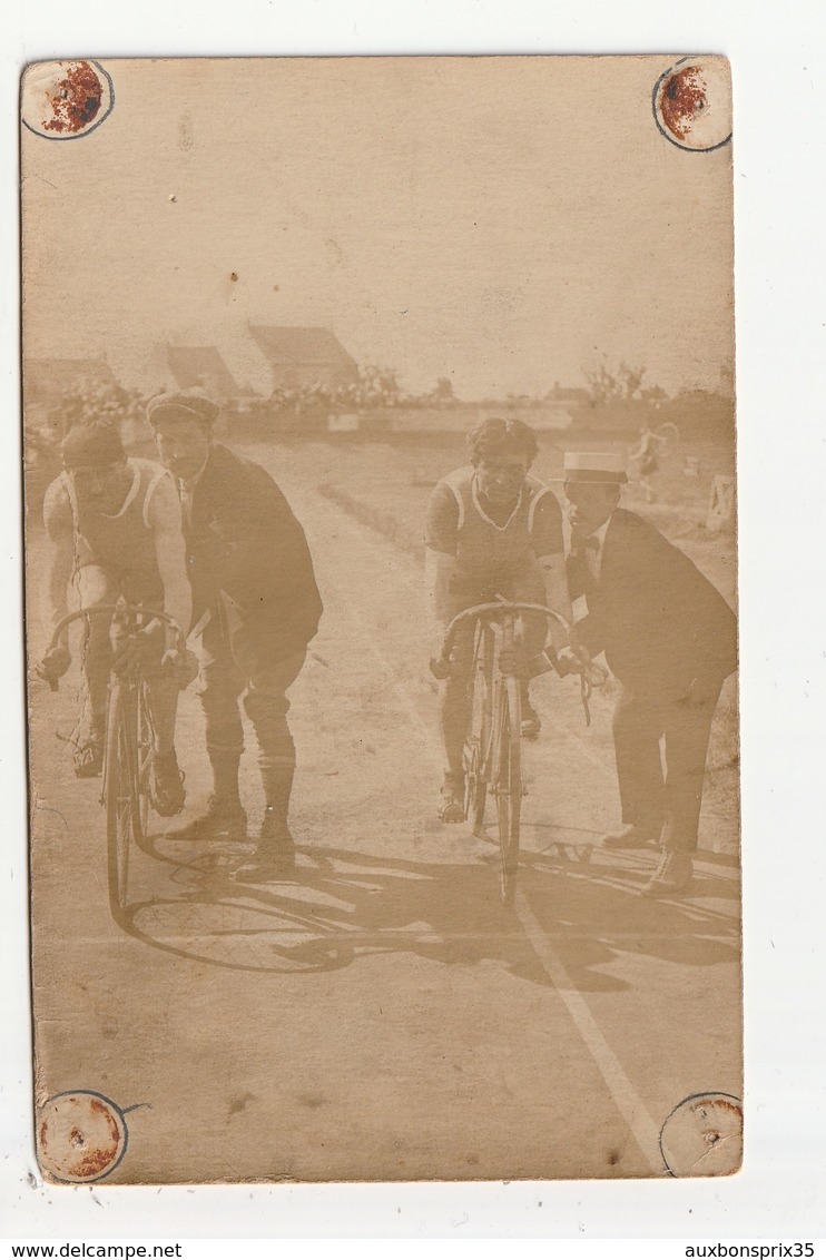 CARTE PHOTO - CYCLISME SUR PISTE - DEPART COURSE DE VITESSE - Cyclisme