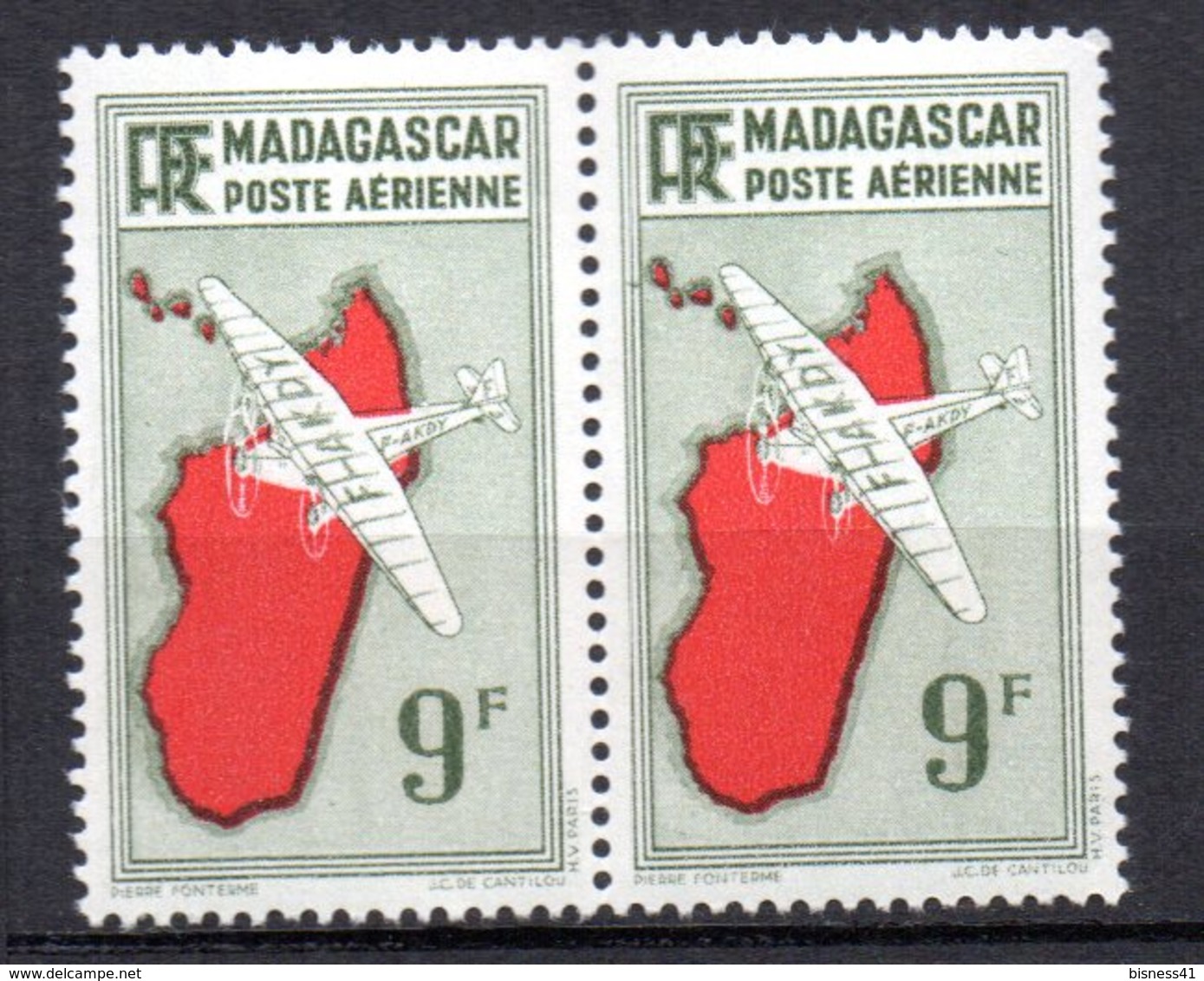 Col 13 / Madagascar Variété  PA N° 23 Cadre Gauche Barré  Neuf  XX MNH  Cote : 50,00 € - Luchtpost