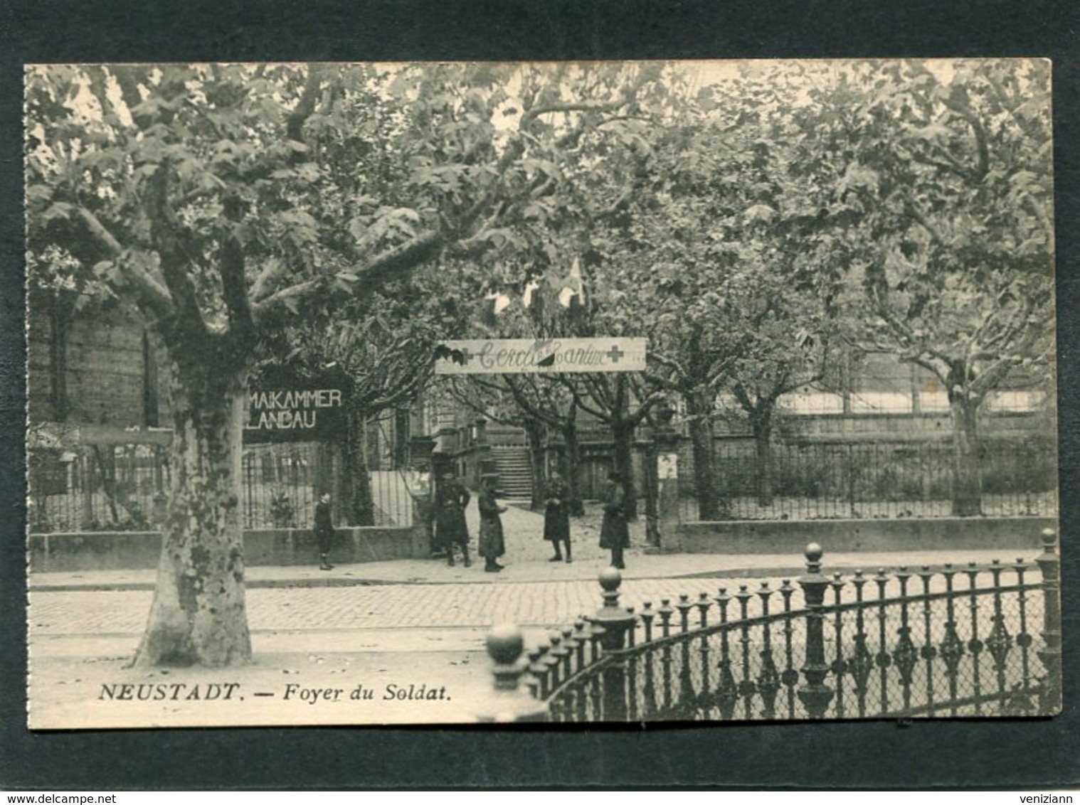 CPA - NEUSTADT - Foyer Du Soldat, Animé - Barracks