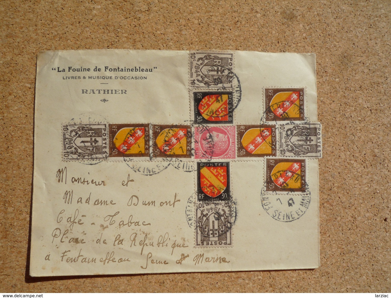 Enveloppe Affranchissement Composé En Forme De Croix De Lorraine Oblitération Fontainebleau 1947 - 1921-1960: Période Moderne