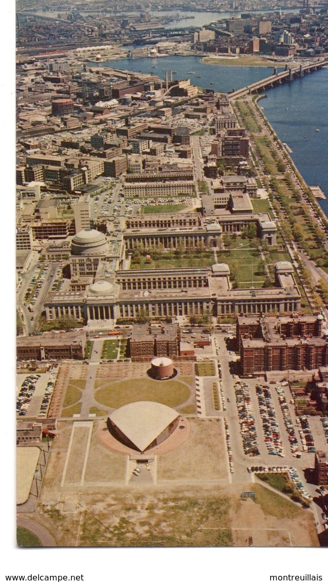 CPA, ETAT UNIS, Air View Of MASSACHUSETTS, Institute Of Technology  And The Charles River Basin Showing - Autres & Non Classés