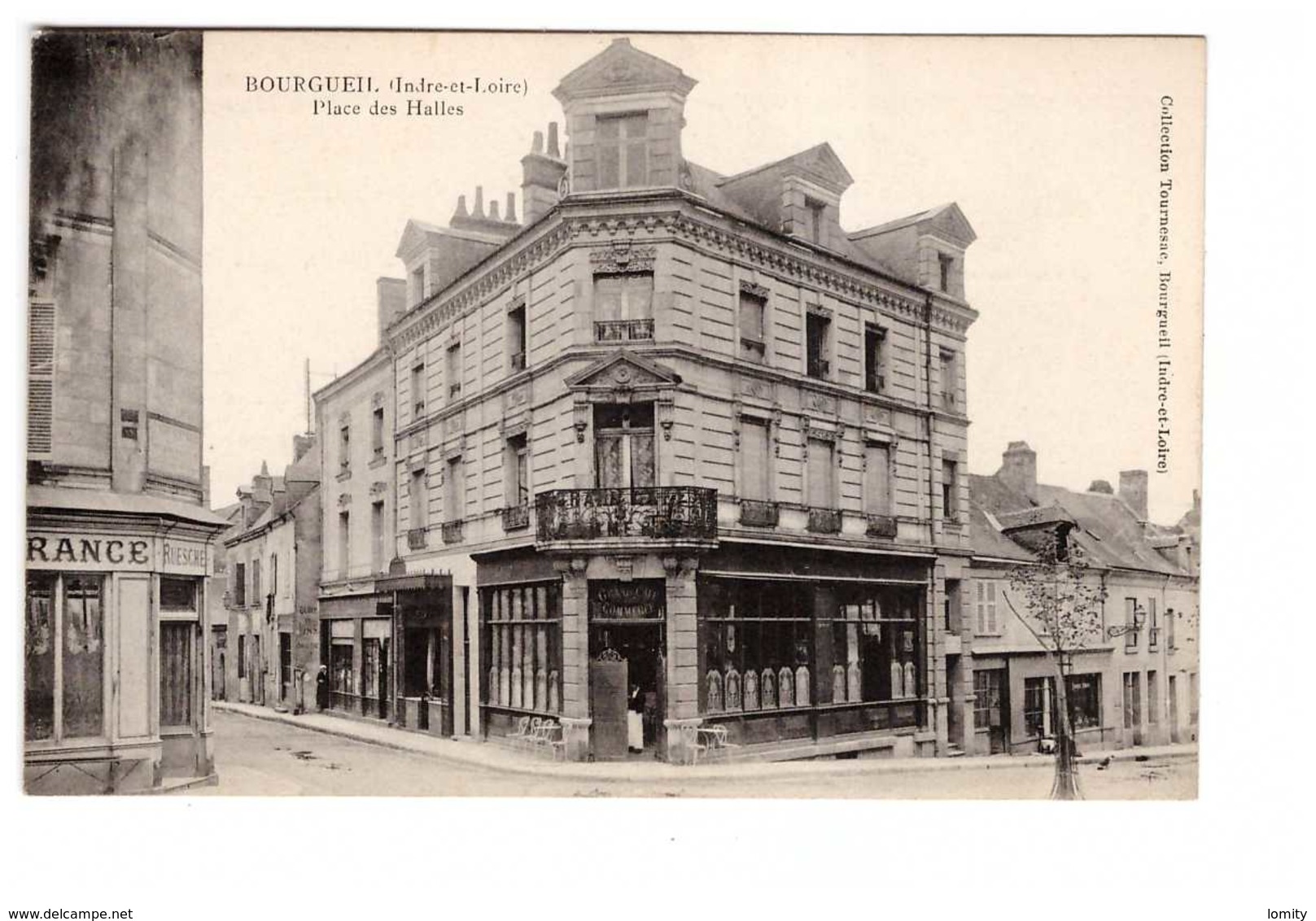 37 Bourgueil Place Des Halles Cpa Carte Animée Grand Café Du Commerce - Autres & Non Classés