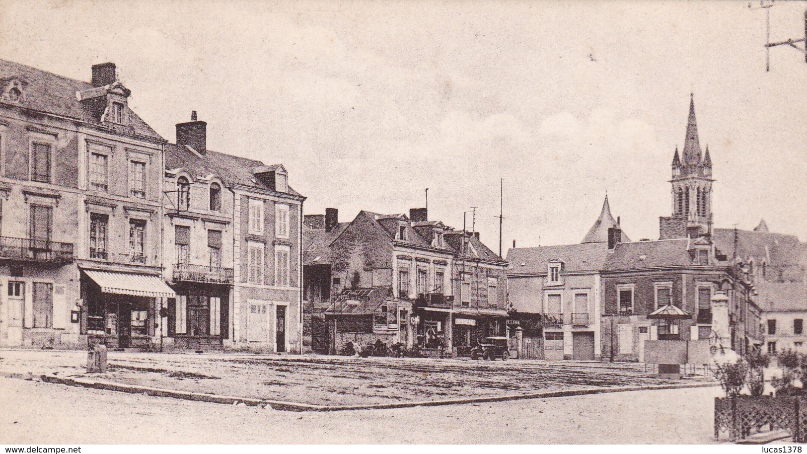 72 / SILLE LE GUILLAUME / PLACE DE LA REPUBLIQUE - Sille Le Guillaume