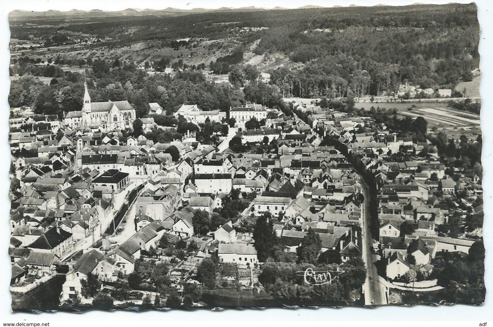 CPSM MUSSY SUR SEINE, VUE GENERALE AERIENNE, Format 9 Cm Sur 14 Cm Environ, AUBE 10 - Mussy-sur-Seine