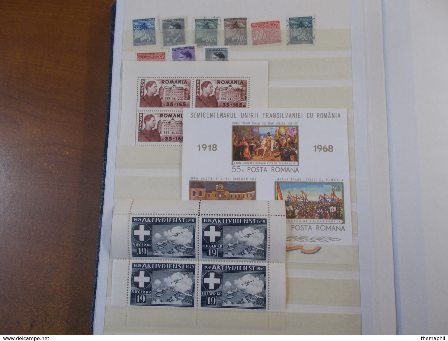 lot n° 497 EUROPE ..un classeur de timbres neufs **