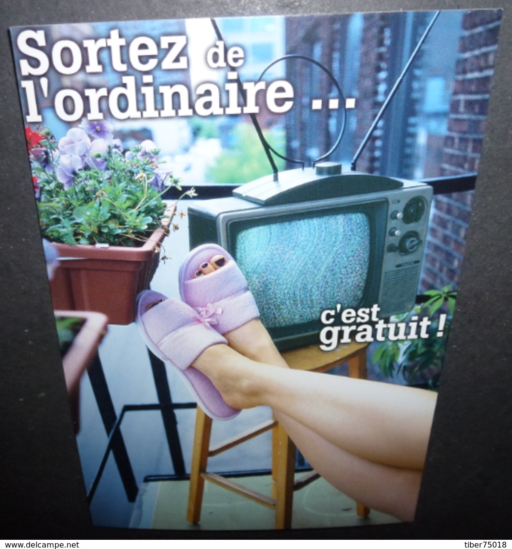 Carte Postale - Sortez De L'ordinaire ... C'est Gratuit ! (poste De Télévision) CinéRobothèque De L'ONF - Montréal - Publicité