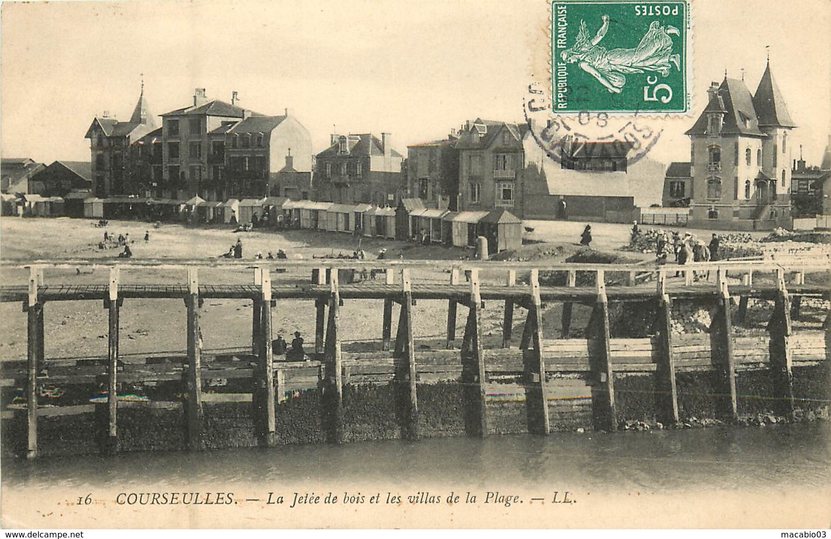 14 Calvados : Courseulles  La Jetée De Bois Et Les Villas De La Plage   Réf 6019 - Courseulles-sur-Mer