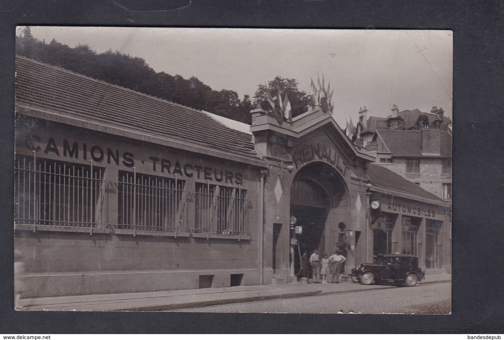 Rare Carte Photo Epinal (88) Garage Renault Camions Tracteurs Automobiles 58 Rue D' Alsace Pompes Essence ESSO - Epinal