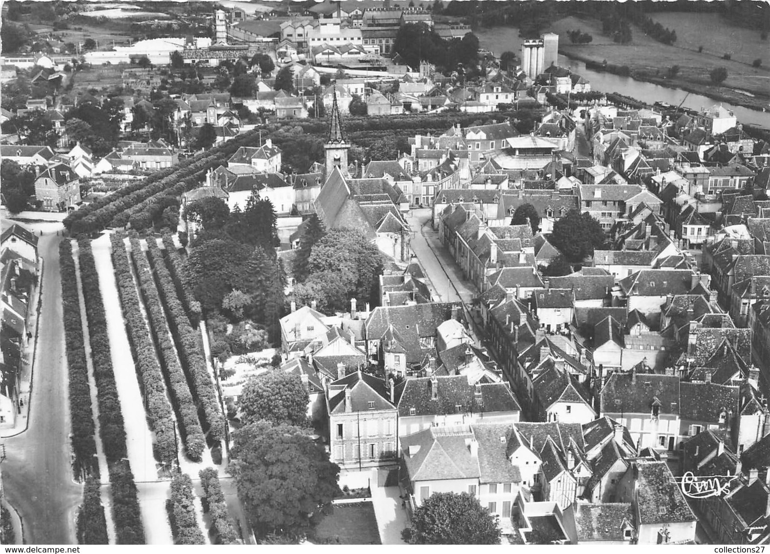 77-BRAY-SUR-SEINE- VUE AERIENNE LE CENTRE - Bray Sur Seine