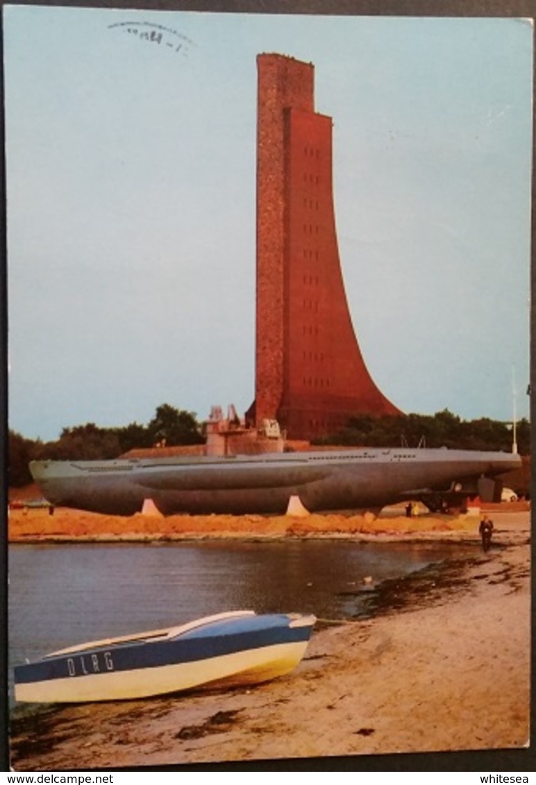 Ak Deutschland - Laboe - Marinedenkmal Mit U 995 - Laboe