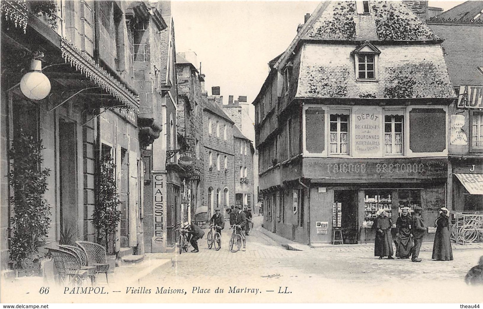 ¤¤  -   PAIMPOL   -  Vieilles Maisons, Place Du Martray        -  ¤¤ - Paimpol