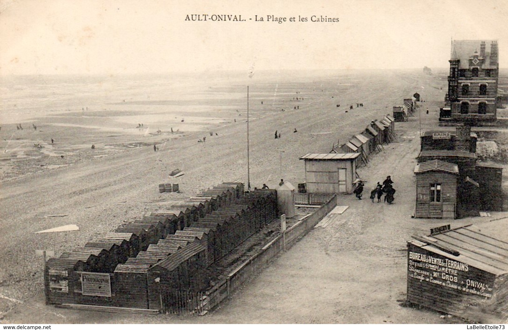 CPA (Somme 80) Ault-Onival - La Page Et Les Cabines - Vue Rare Panneau Vente De Terrains 6 Francs Le Mètre M. GROS - Ault