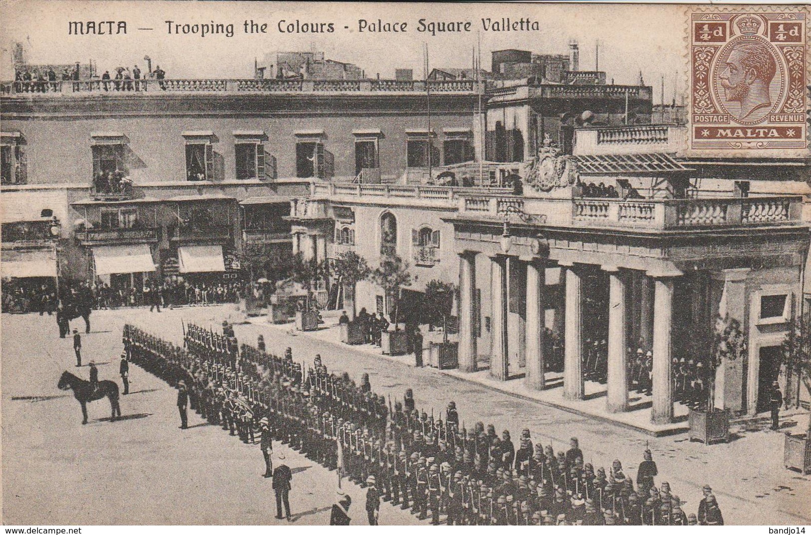 Malta  - Trooping The Colours  Palace Square Valletta - Scan Recto-verso - Malta