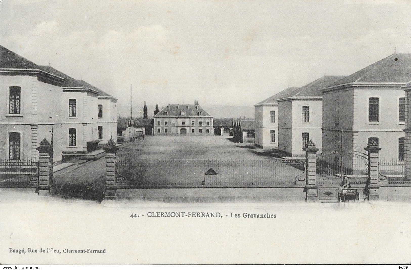 Clermont-Ferrand - Les Gravanches, Caserne (entrée Arsenal) - Edition Bougé, Carte N° 44 - Casernes