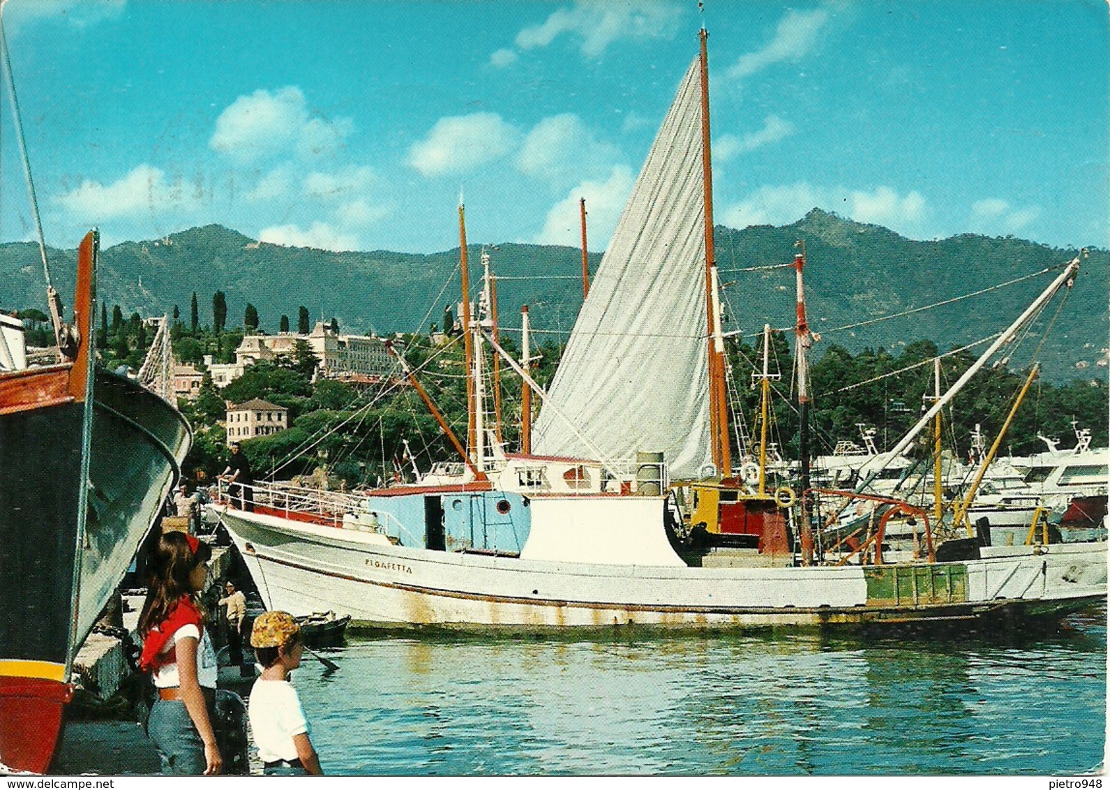 Santa Margherita Ligure (Genova) Peschereccio In Porto, Fishing Boat In The Harbour, Bateau Dans Le Port - Genova (Genua)