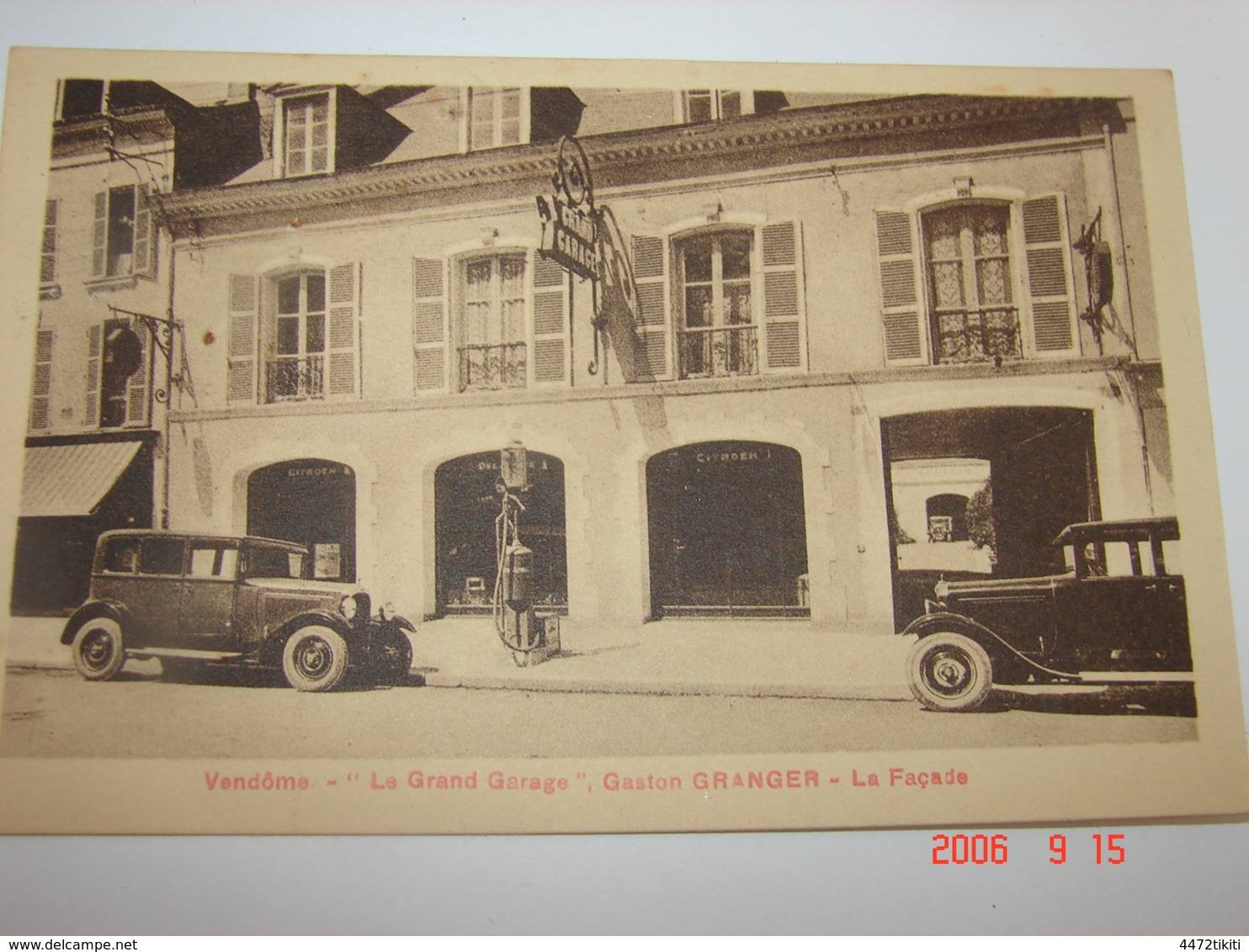 C.P.A.- Vendôme (41) - Le Grand Garage De Mr Gaston Granger - La Façade - 1944 - SUP (BB77) - Vendome