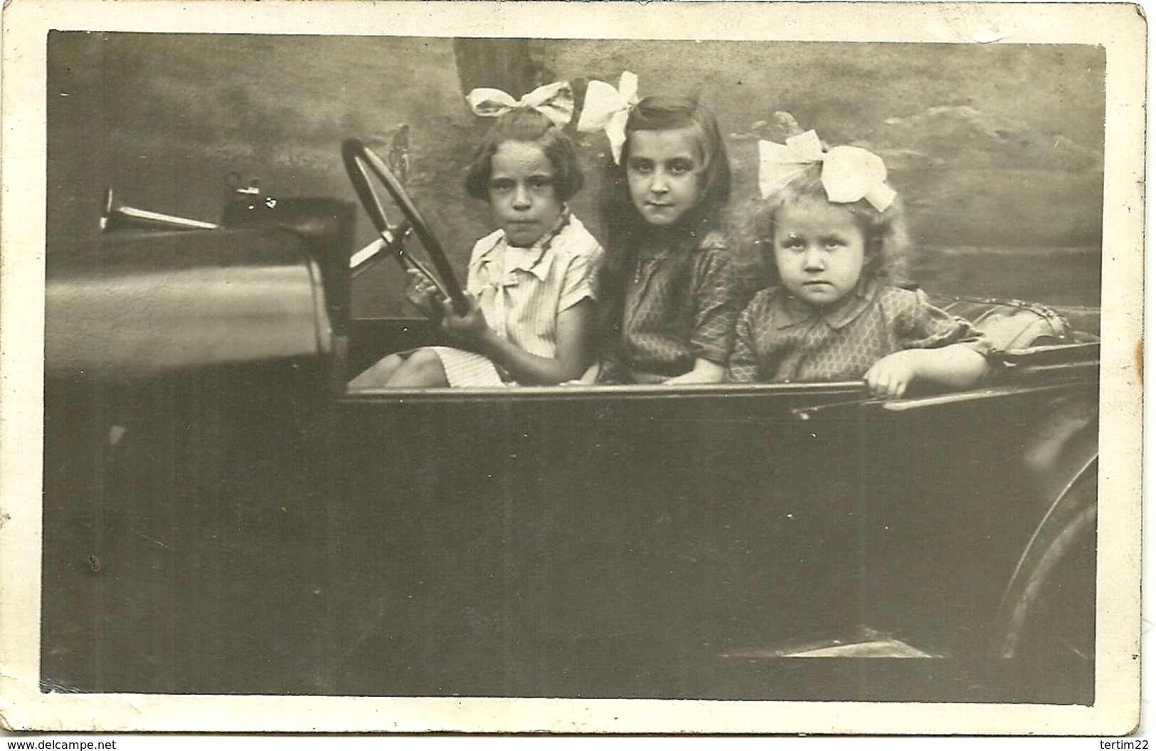 (CARTE PHOTO )( AUTOMOBILES )( PHOTO MONTAGE  )(  ENFANTS ) 1927 - Automobiles