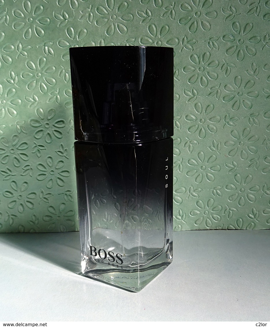 Flacon Spray  "SOUL "  De HUGO BOSS  Eau De Toilette  50 Ml VIDE Pour Collection - Flacons (vides)