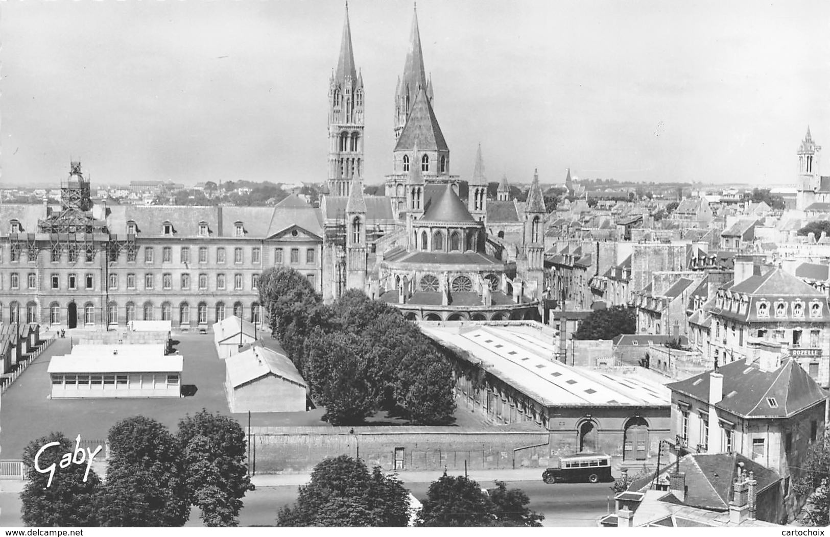 14 - Caen - Un Beau Panorama - L'Eglise St-Etienne - Caen