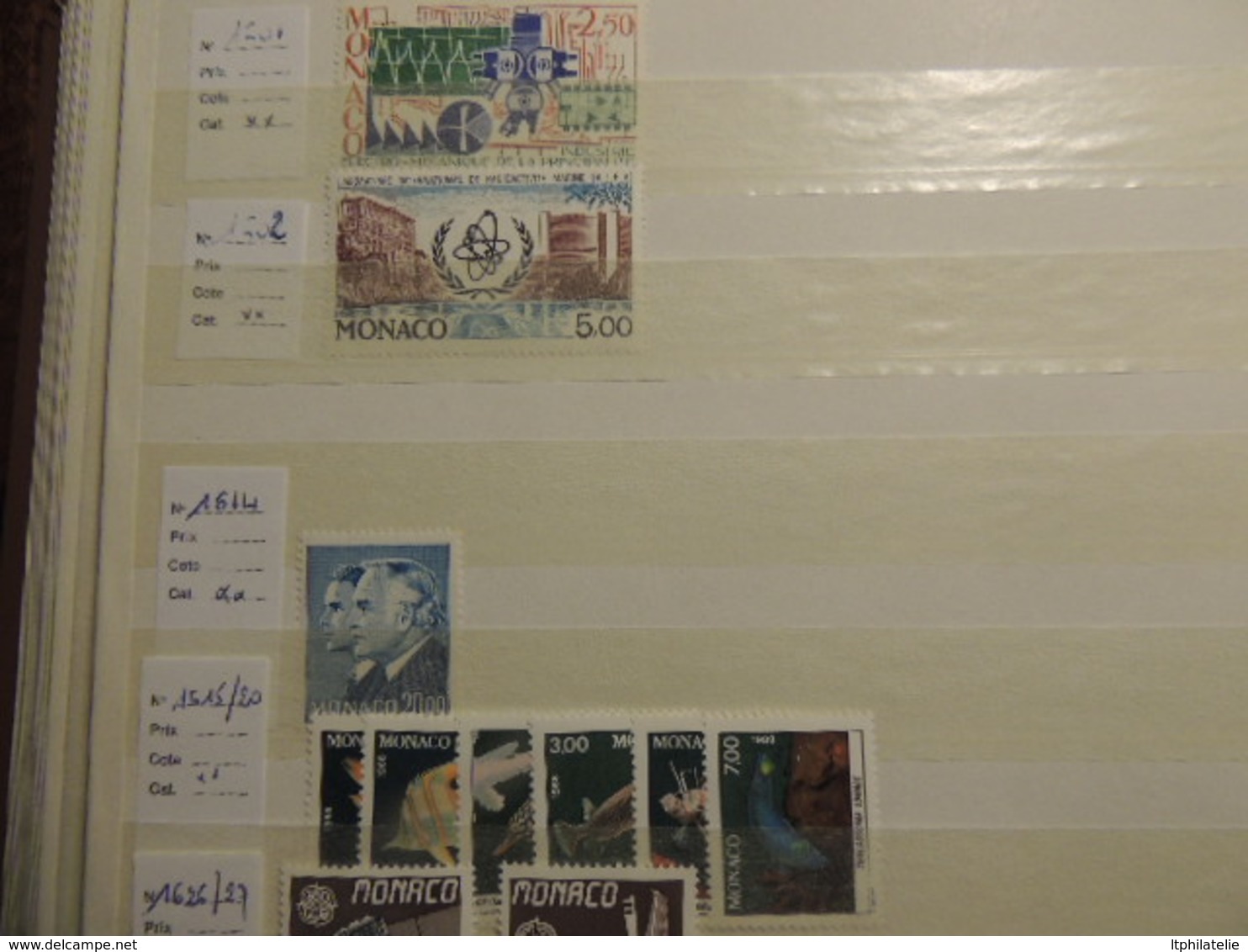 "AFFAIRE" BELLE COLLECTION MONACO (blocs)  REUNION ANDORRE COLONIES FSE TIMBRES NEUFS **  ET *  GROS CLASSEUR MARRON