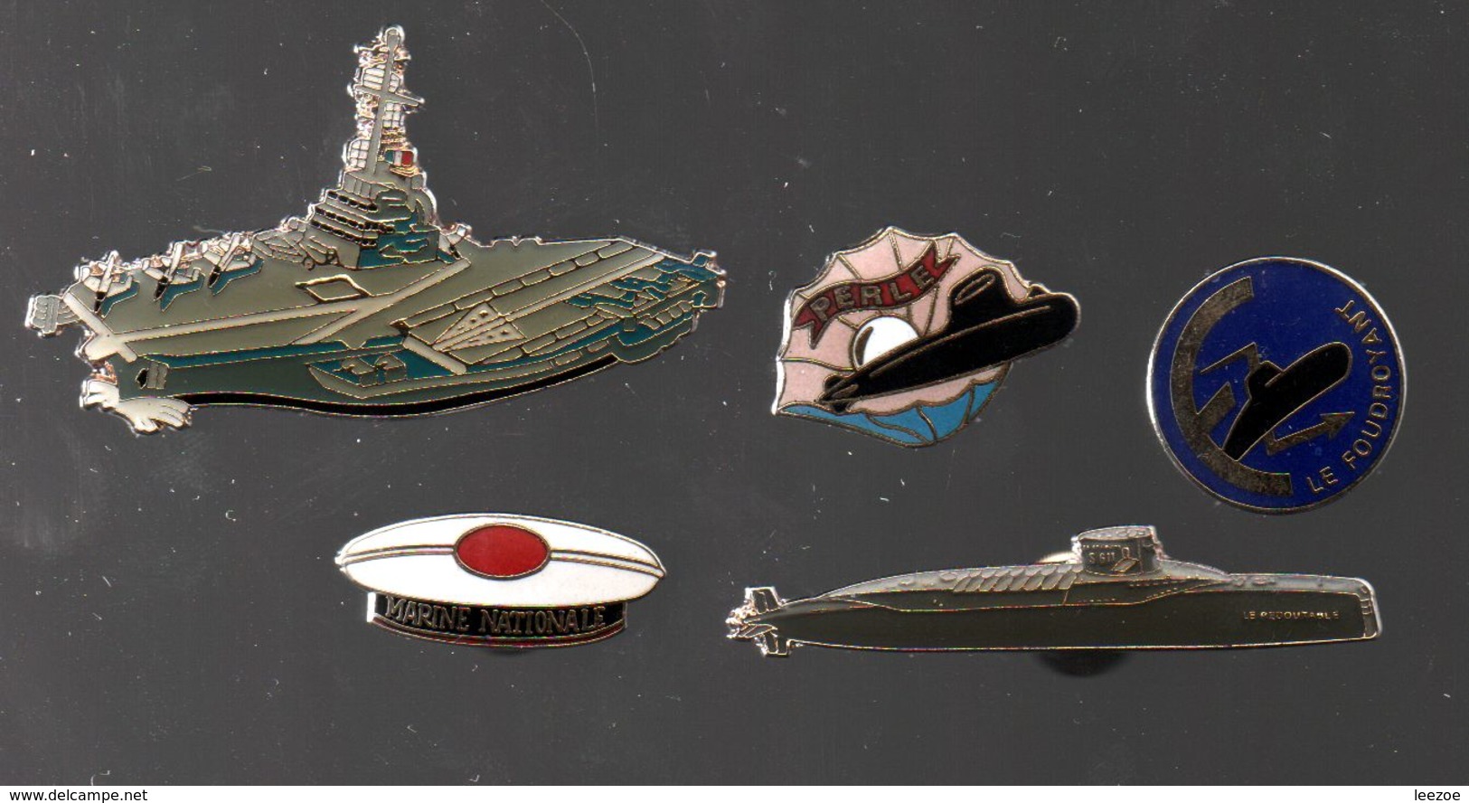 PIN'S SOUS MARIN PERLE (numéroté 2041), LE FOUDROYANT (rare),LE REDOUTABLE,PORTE-AVIONS ET BERET MARINE NATIONALE...BT10 - Militaria