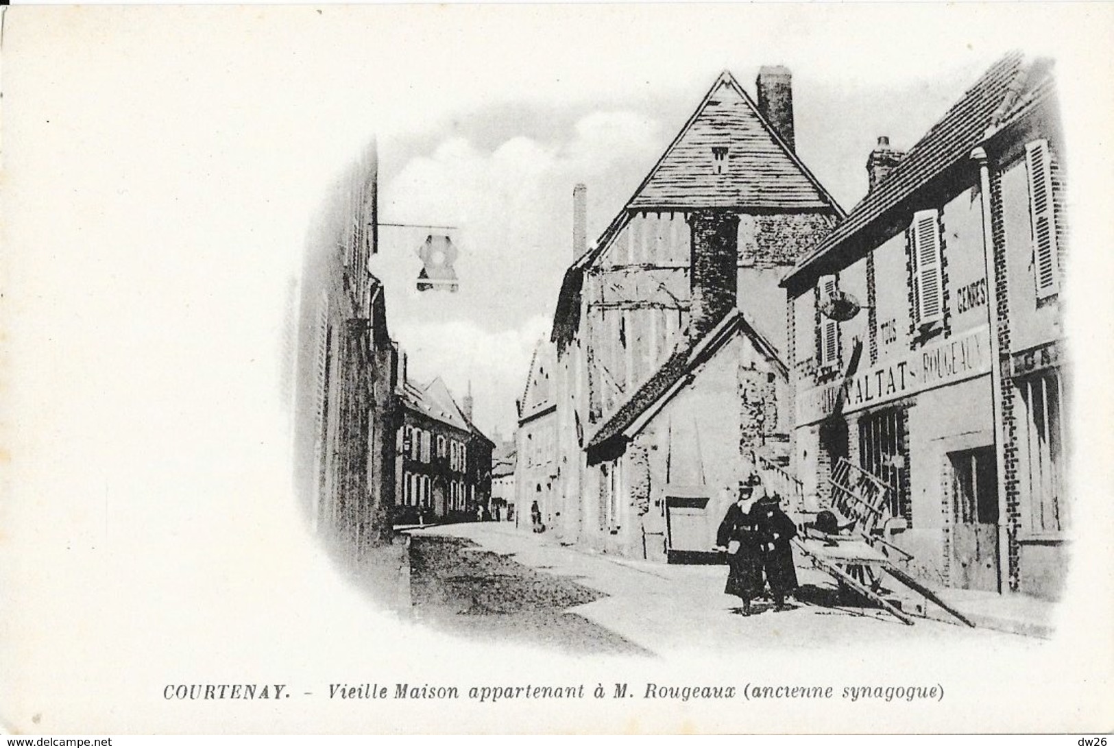 Courtenay (Loiret) - Vieille Maison Appartenant à M. Rougeaux (ancienne Synagogue) - Carte Dos Simple Non Circulée - Courtenay