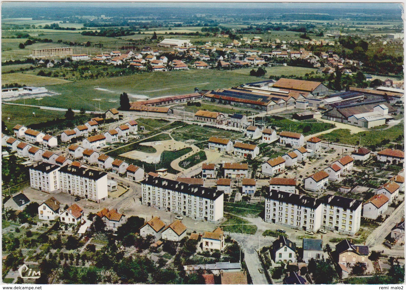 CPSM   VIERZON 18  Vue Aérienne.Cité Du Bourg D'Oiseau - Vierzon