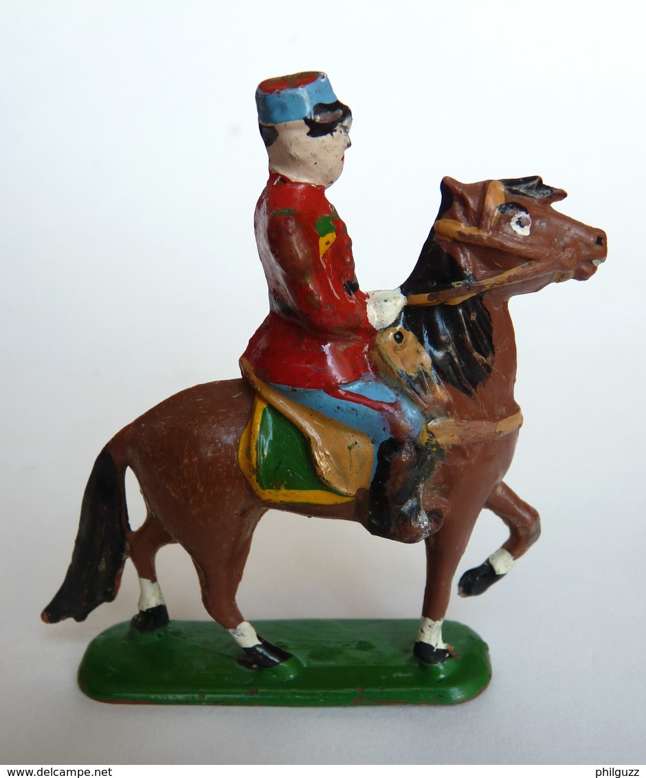 FIGURINE QUIRALU PLASTIQUE OFFICIER CAVALIER GUERRES COLONIALES - Militaires