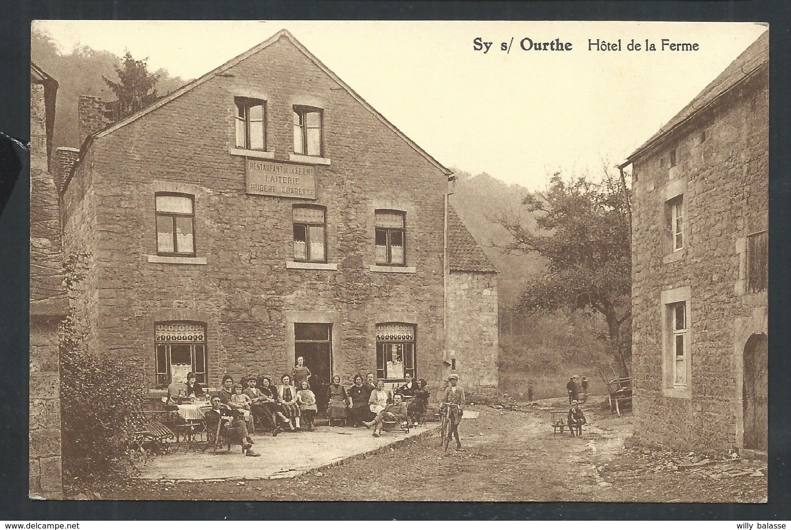 +++ CPA - SY SUR OURTHE - Hôtel De La Ferme - Laiterie - Terrasse Animée   // - Ferrieres