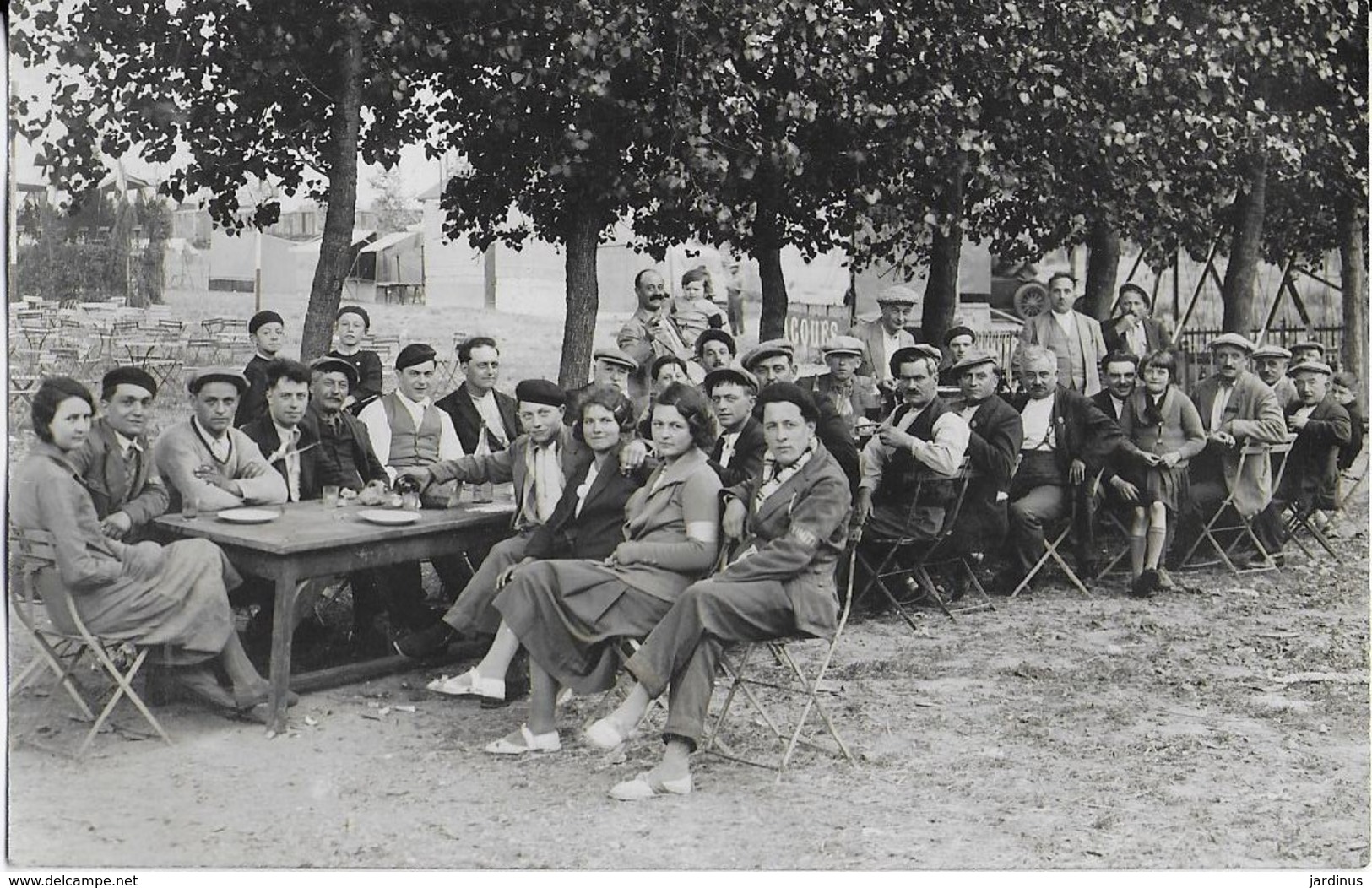 Festivités Villageoises  En Plein Air Carte Photo- Années 1945(Libération )-50 - Photos