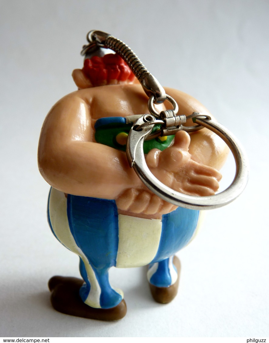 FIGURINE ASTERIX MD TOY 1995 OBELIX MAINS DANS LE DOS Porte Clés NEZ DIFFERENT DE CELUI DE 1994 Entre Autre - Astérix & Obélix