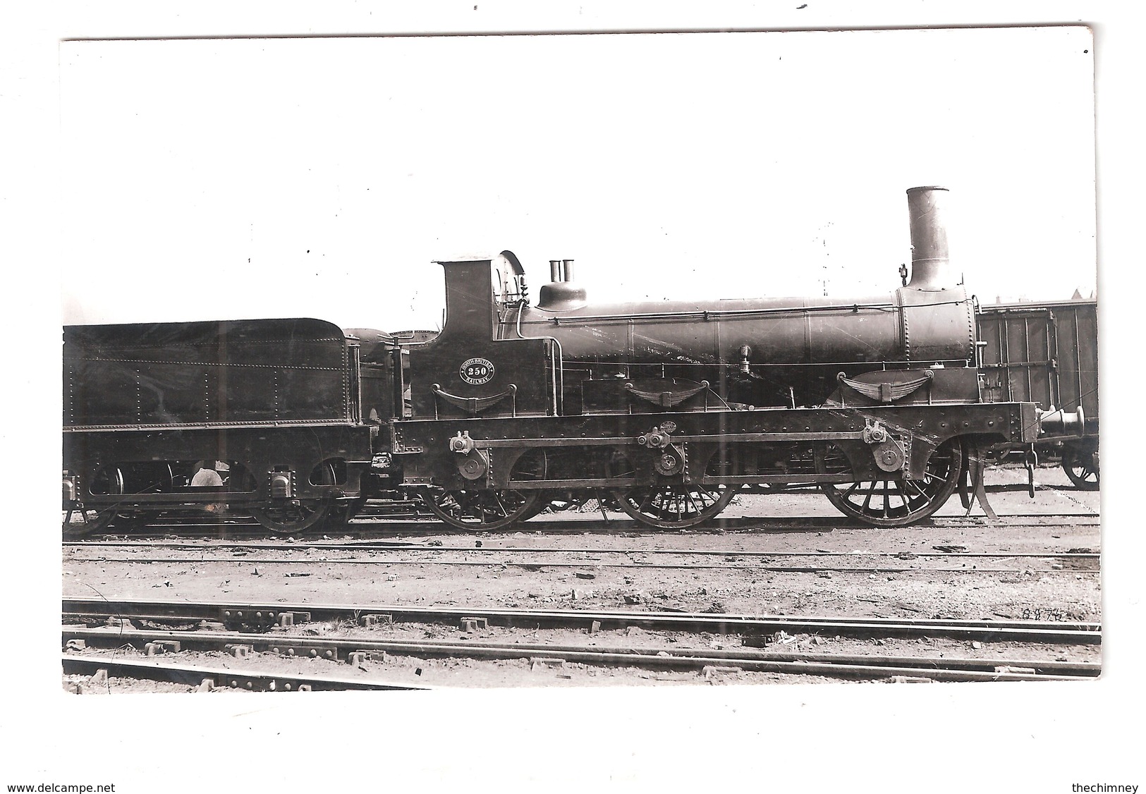 RP POSTCARD TRAIN RAILWAY ENGINE BUILT IN 1853 SEE BACK FOR DETAILS - Treni