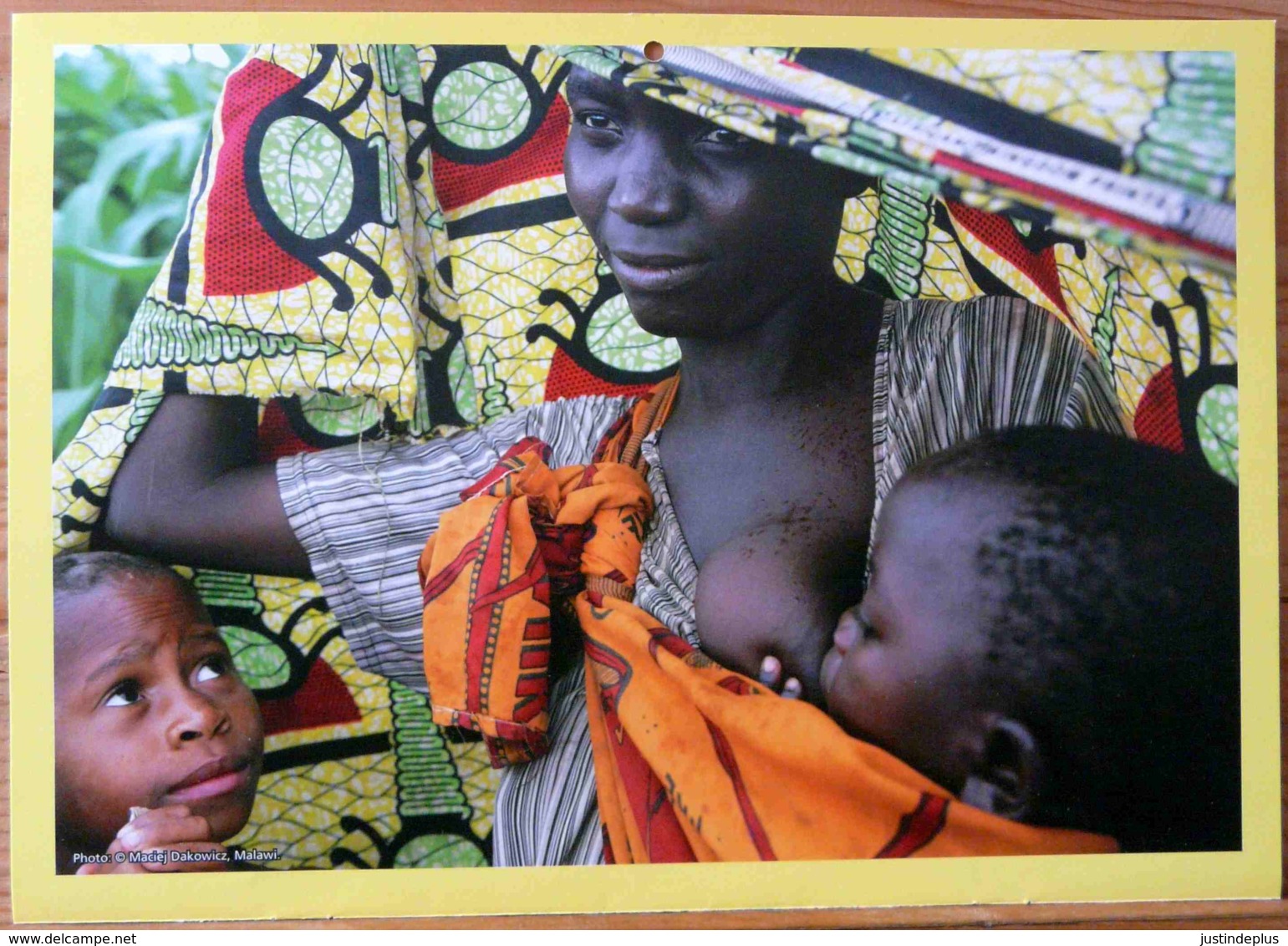 FEMME BEBE AU SEIN ALLAITEMENT MALAWI PHOTO MACIEJ DAKOWICZ BREASTFEEDING MATERNITE SEINS NUS TETEE - Ethniques, Cultures