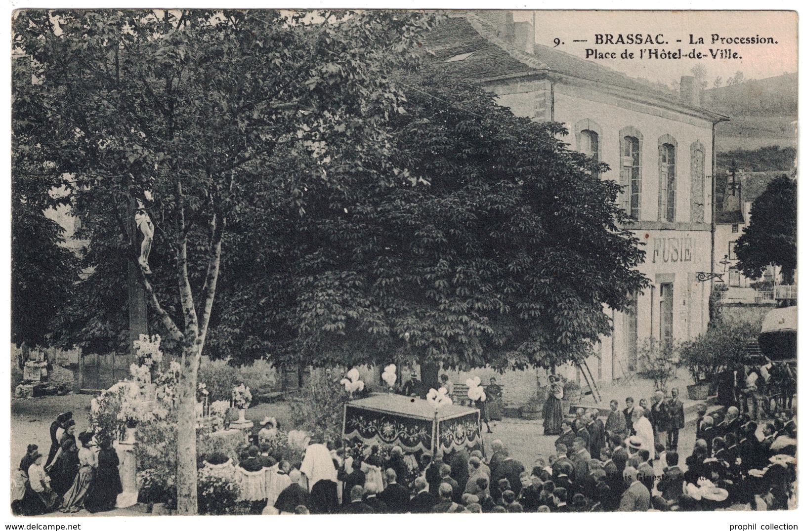 RARE BRASSAC (Tarn 81) - LA PROCESSION Sur LA PLACE DE L'HOTEL DE VILLE - SUPERBE ANIMATION CP CIRCULÉE 1906 - Brassac