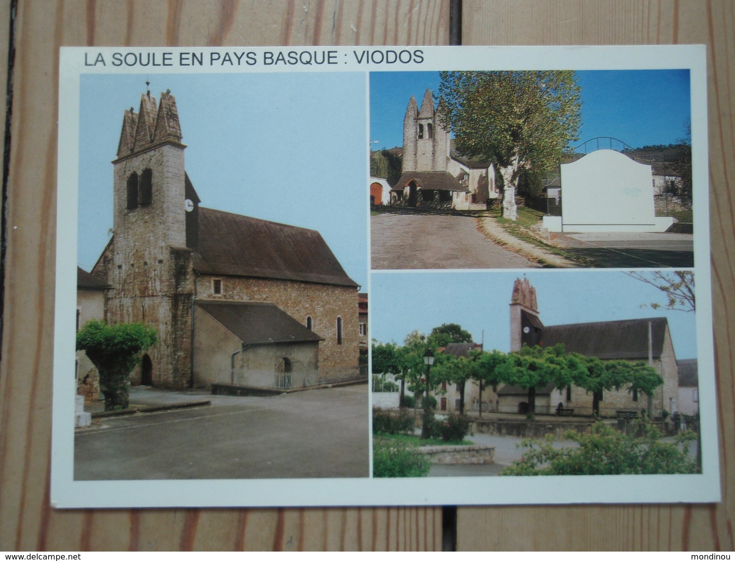 La Soule En Pays Basque : VIODOS La Place Du Village Et Son Fronton.... - Autres & Non Classés