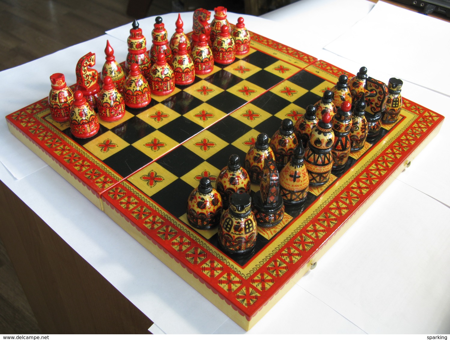 Chess Exclusive, Wooden Carved (set), Hand-painted In The Style Of Mezen Painting. 1980-ies, Soviet Union, Russia. - People