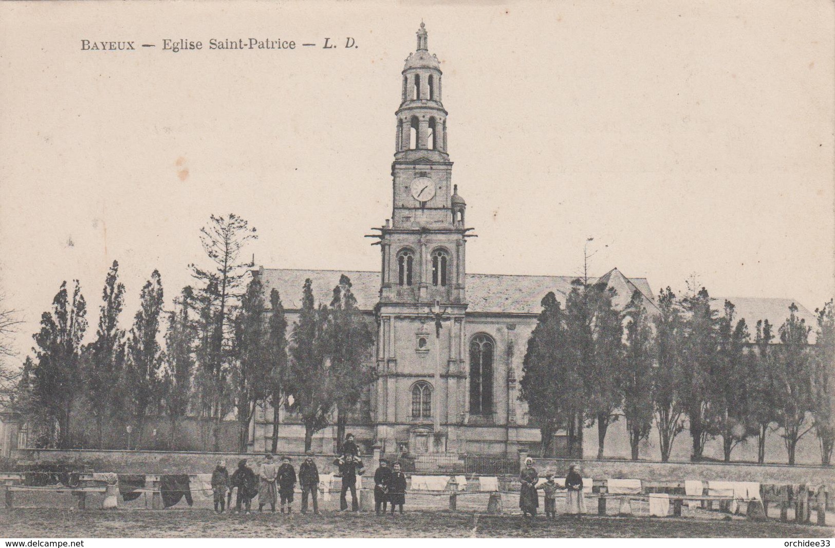 CPA Bayeux - Eglise Saint-Patrice (animation Avec Linge étendu) - Bayeux