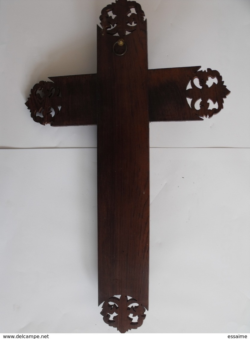Grand Crucifix Christ En Croix à Accrocher. Bois Sculpté, Ivoire (?). Hauteur 45 Cm.16. - Religion & Esotérisme
