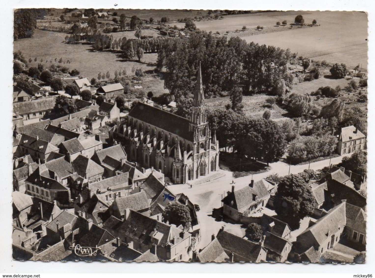 GRACAY--1948--Vue Aérienne--Eglise Notre-Dame........timbre --cachet............à Saisir - Graçay