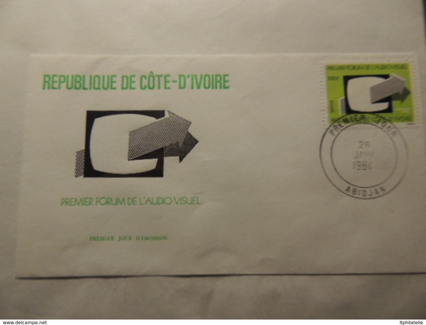 "AFFAIRE"  COTE D IVOIRE  GROS CLASSEUR  (env. 20 pages)  BLOCS  PREMIER JOUR NOMBREUX  TIMBRES NEUFS  **  TOUT PARFAIT