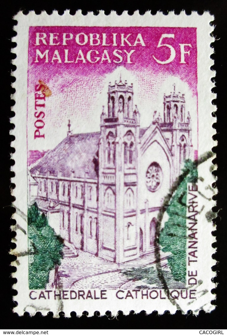 1965-67 MADAGASCAR YT 413, 432, 433 . Une Oblitération DIEGO SUAREZ - Madagascar (1960-...)